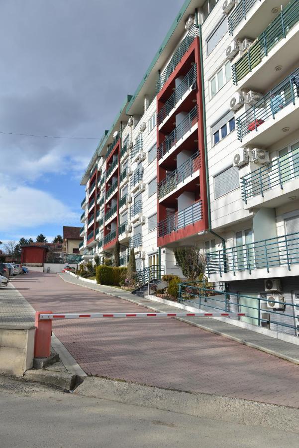 Studio Apartman Zvezdana Noc Vrnjačka Banja エクステリア 写真