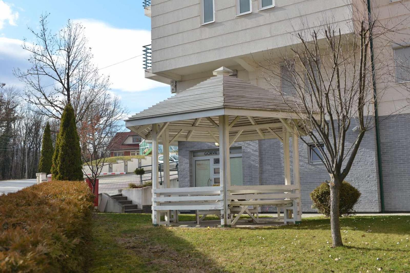Studio Apartman Zvezdana Noc Vrnjačka Banja エクステリア 写真